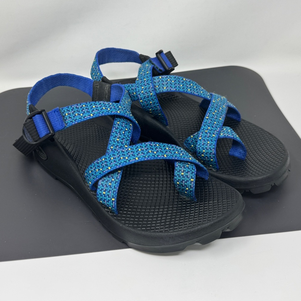 Chaco zx2 sandals double strap classic toe strap Size 8